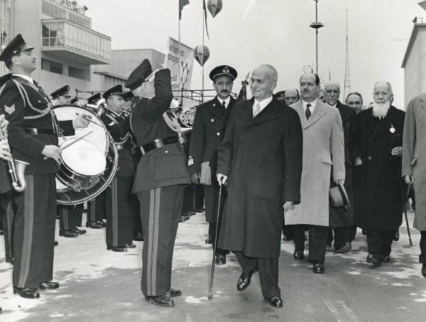 Fiera di Milano - Campionaria 1951 - Visita del presidente della Repubblica Luigi Einaudi in occasione della inaugurazione