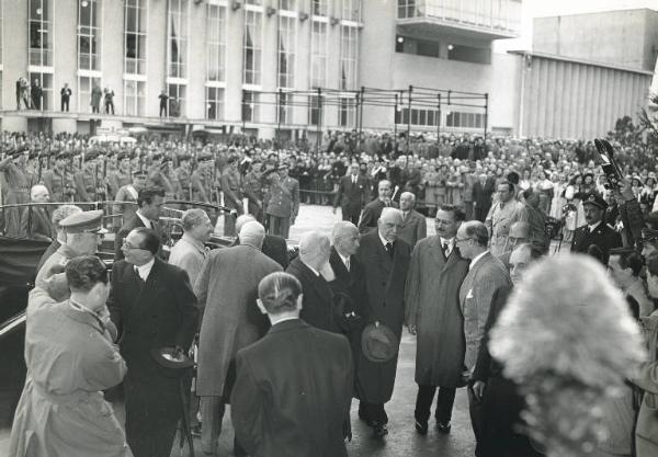 Fiera di Milano - Campionaria 1951 - Visita del presidente della Repubblica Luigi Einaudi in occasione della inaugurazione