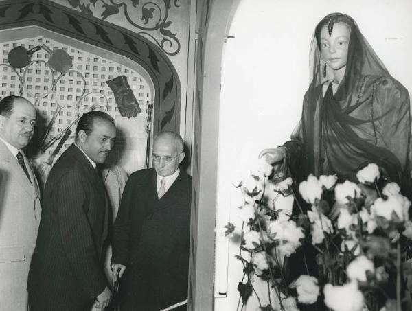 Fiera di Milano - Campionaria 1951 - Visita del presidente della Repubblica Luigi Einaudi in occasione della inaugurazione