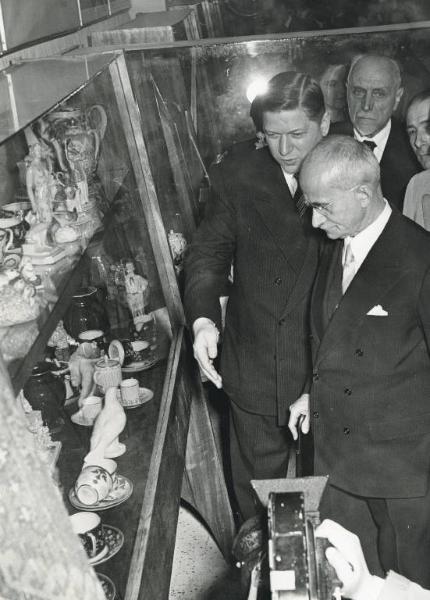 Fiera di Milano - Campionaria 1951 - Visita del presidente della Repubblica Luigi Einaudi in occasione della inaugurazione