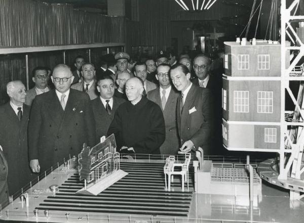 Fiera di Milano - Campionaria 1951 - Visita del cardinale Alfredo Ildefonso Schuster