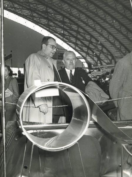 Fiera di Milano - Campionaria 1951 - Visita del ministro del commercio estero Ivan Matteo Lombardo