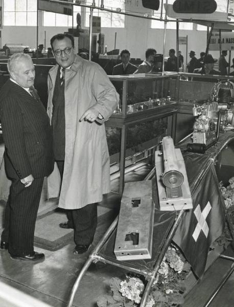 Fiera di Milano - Campionaria 1951 - Visita del ministro del commercio estero Ivan Matteo Lombardo