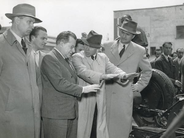 Fiera di Milano - Campionaria 1951 - Visita dell'onorevole Palmiro Togliatti