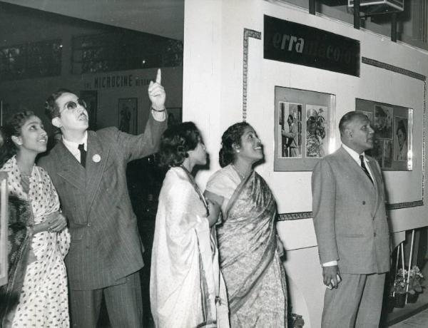 Fiera di Milano - Campionaria 1952 - Visita dell'ambasciatore di Ceylon Gunewardene