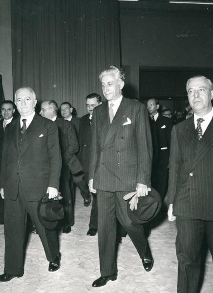 Fiera di Milano - Campionaria 1952 - Visita di personalità francesi in occasione della manifestazione d'amicizia italo-francese