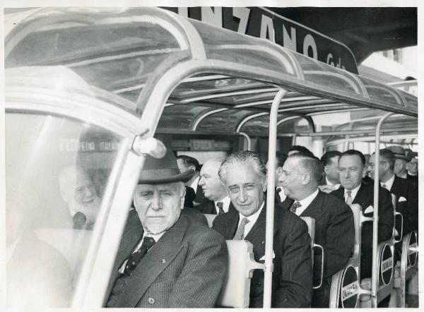 Fiera di Milano - Campionaria 1952 - Visita di personalità francesi in occasione della manifestazione d'amicizia italo-francese