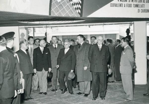 Fiera di Milano - Campionaria 1952 - Visita del presidente della Repubblica Luigi Einaudi