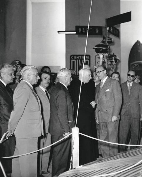 Fiera di Milano - Campionaria 1952 - Visita del cardinale Alfredo Iildefonso Schuster