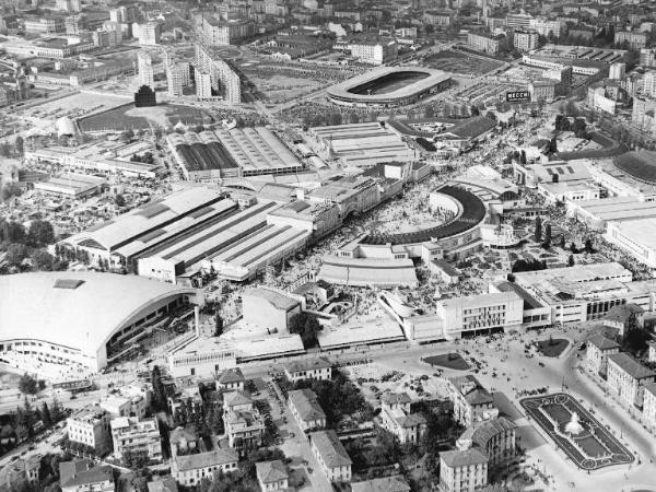 Fiera di Milano - Campionaria 1952 - Veduta panoramica dall'alto