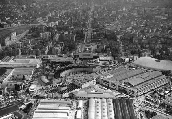 Fiera di Milano - Campionaria 1952 - Veduta panoramica dall'alto