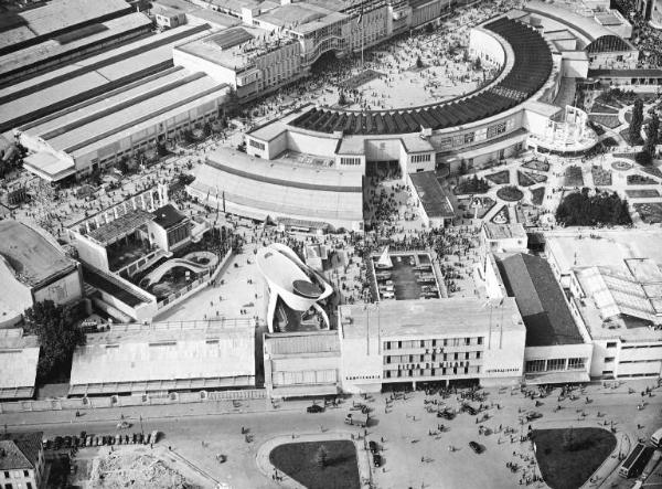 Fiera di Milano - Campionaria 1952 - Veduta dall'alto