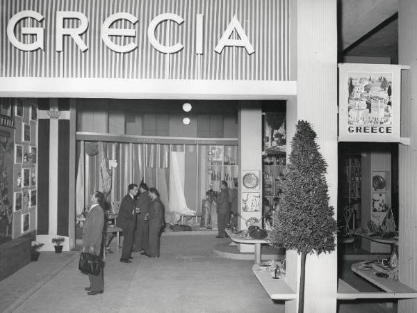 Fiera di Milano - Campionaria 1952 - Palazzo delle nazioni - Mostra ufficiale della Grecia