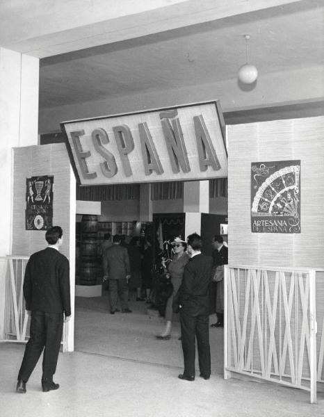 Fiera di Milano - Campionaria 1952 - Palazzo delle nazioni - Mostra ufficiale della Spagna