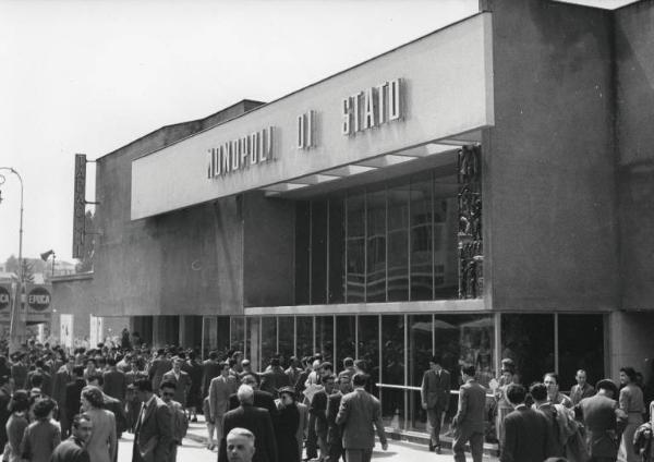 Fiera di Milano - Campionaria 1952 - Padiglione dei Monopoli di Stato - Veduta esterna