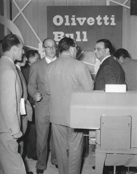 Fiera di Milano - Campionaria 1953 - Visita del ministro del commercio estero Ugo La Malfa