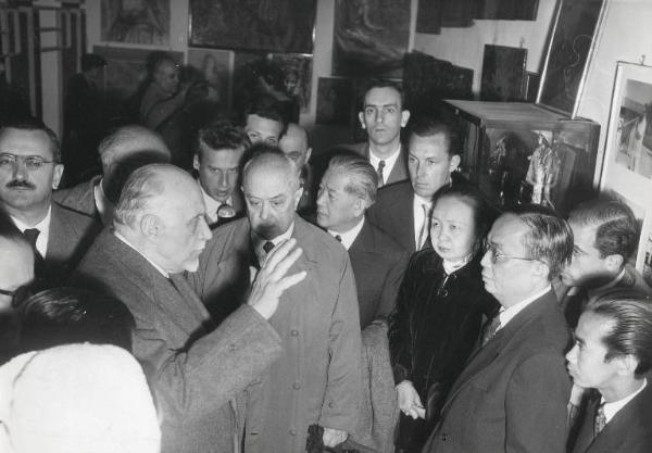 Fiera di Milano - Campionaria 1953 - Visita di una delegazione del Vietnam