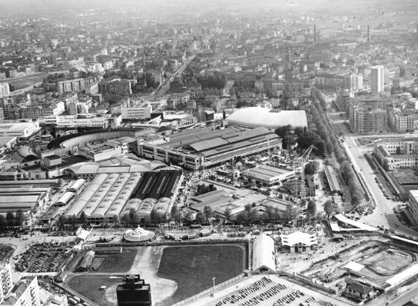 Fiera di Milano - Campionaria 1952 - Veduta panoramica dall'alto