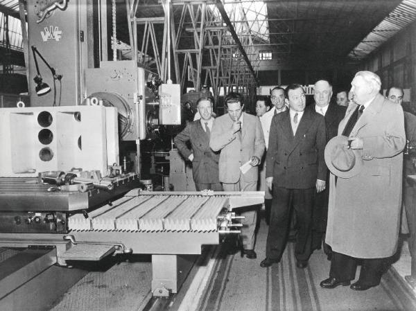 Fiera di Milano - Campionaria 1953 - Visita del ministro tedesco dell'economia Ludwig Erhard