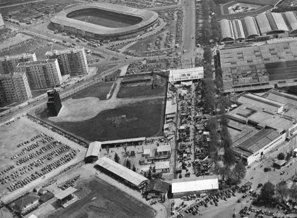 Fiera di Milano - Campionaria 1953 - Zona De Finetti - Veduta dall'alto