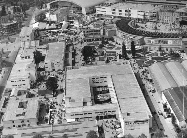 Fiera di Milano - Campionaria 1953 - Veduta panoramica dall'alto