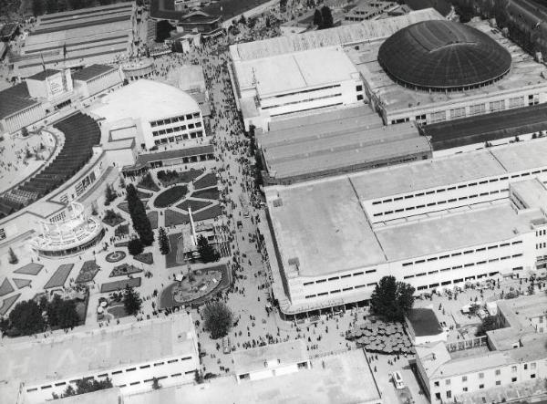 Fiera di Milano - Campionaria 1953 - Veduta dall'alto