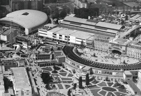 Fiera di Milano - Campionaria 1953 - Veduta panoramica dall'alto