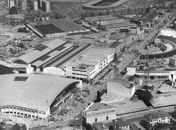 Fiera di Milano - Campionaria 1953 - Veduta panoramica dall'alto