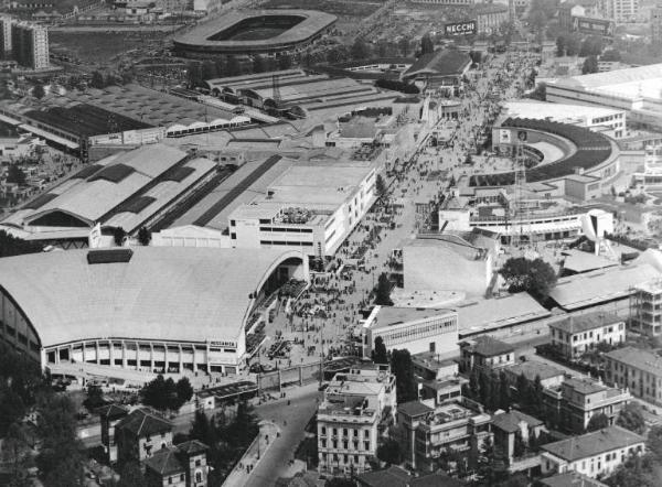 Fiera di Milano - Campionaria 1953 - Veduta panoramica dall'alto