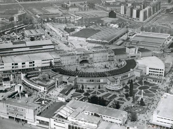 Fiera di Milano - Campionaria 1953 - Veduta panoramica dall'alto