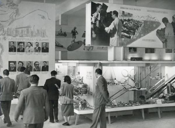 Fiera di Milano - Campionaria 1953 - Palazzo delle nazioni - Mostra della Comunità del carbone e dell'acciaio