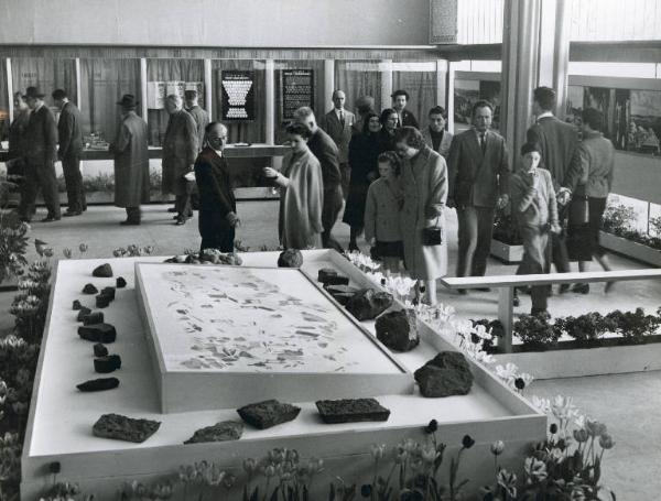 Fiera di Milano - Campionaria 1953 - Palazzo delle nazioni - Mostra ufficiale della Turchia