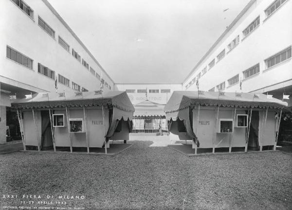 Fiera di Milano - Campionaria 1953 - Corte dei balocchi - Esterno