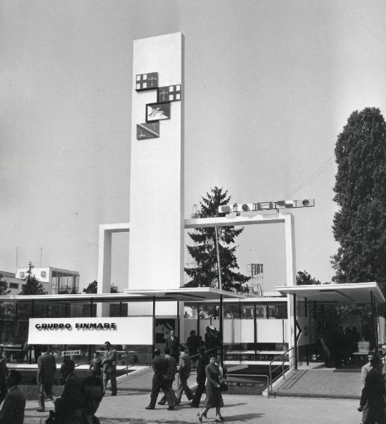 Fiera di Milano - Campionaria 1953 - Padiglione del Gruppo Finmare - Veduta esterna