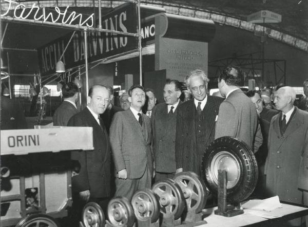 Fiera di Milano - Campionaria 1954 - Visita dell'ambasciatore francese Jacques Fouques-Duparc