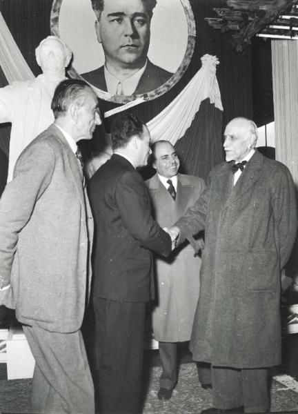 Fiera di Milano - Campionaria 1954 - Manifestazione in onore della Bulgaria - Conferenza stampa