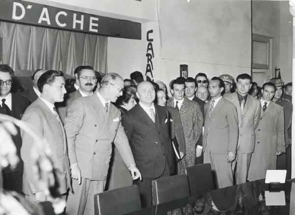 Fiera di Milano - Campionaria 1954 - Visita del presidente del Consiglio dei ministri Mario Scelba