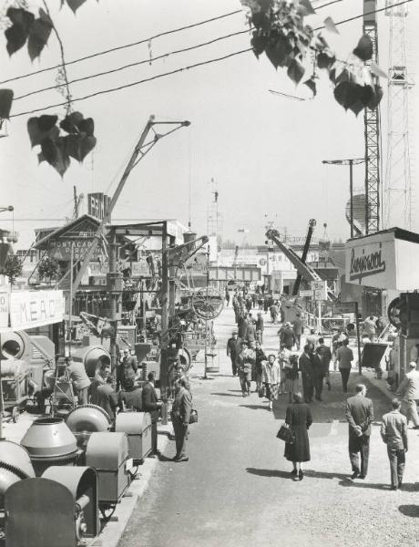 Fiera di Milano - Campionaria 1954 - Settore dell'edilizia