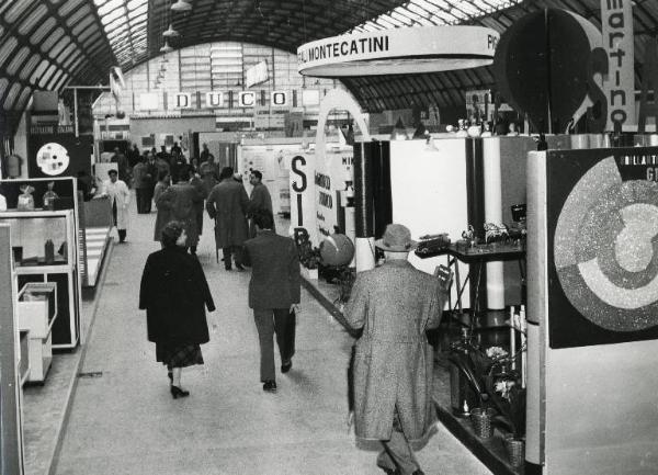 Fiera di Milano - Campionaria 1954 - Padiglione dei colori e vernici - Interno