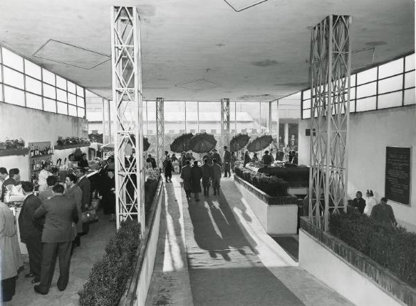 Fiera di Milano - Campionaria 1954 - Casa dell'ospite - Interno