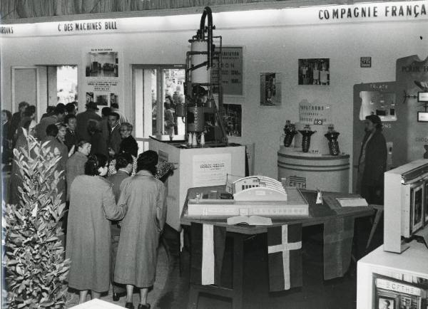 Fiera di Milano - Campionaria 1954 - Palazzo delle nazioni - Mostra ufficiale della Francia