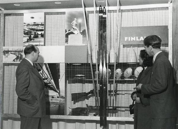 Fiera di Milano - Campionaria 1954 - Palazzo delle nazioni - Mostra ufficiale della Finlandia