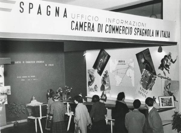 Fiera di Milano - Campionaria 1954 - Palazzo delle nazioni - Mostra ufficiale della Spagna