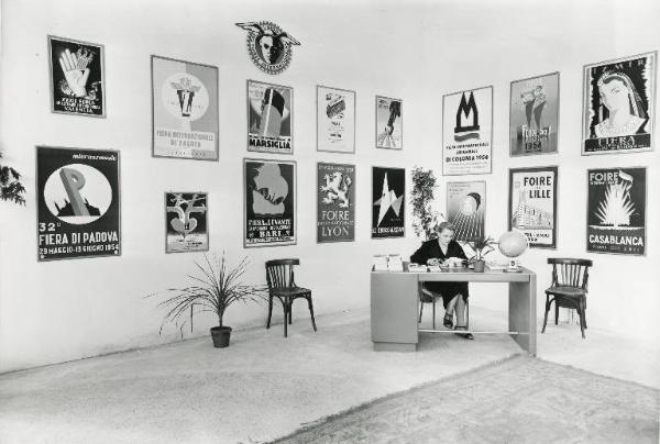 Fiera di Milano - Campionaria 1954 - Palazzo delle nazioni - Mostra dell'UFI (Union des foires internationales)