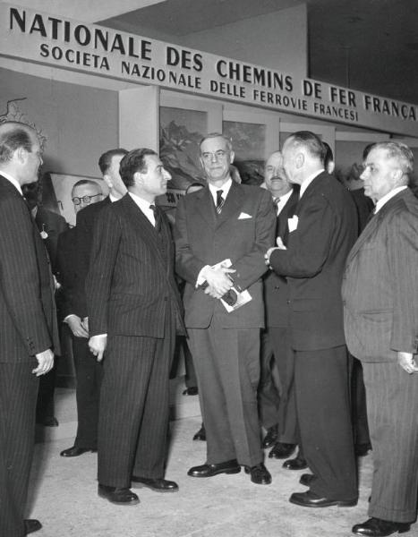 Fiera di Milano - Campionaria 1955 - Visita del ministro francese Pierre Abelin in occasione della Giornata della Francia