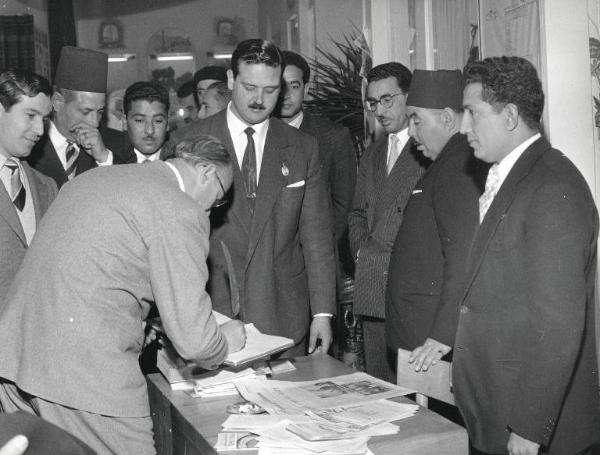 Fiera di Milano - Campionaria 1955 - Visita di personalità in occasione della Giornata della Libia