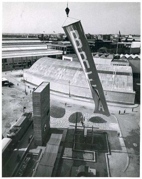 Fiera di Milano - Campionaria 1947 - Area centrale - Veduta dall'alto