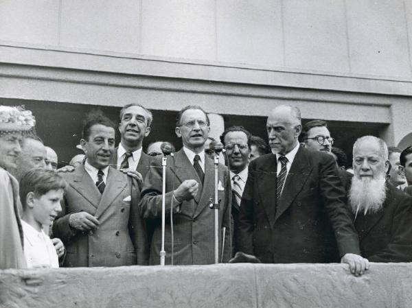 Fiera di Milano - Campionaria 1947 - Visita del presidente del Consiglio Alcide De Gasperi