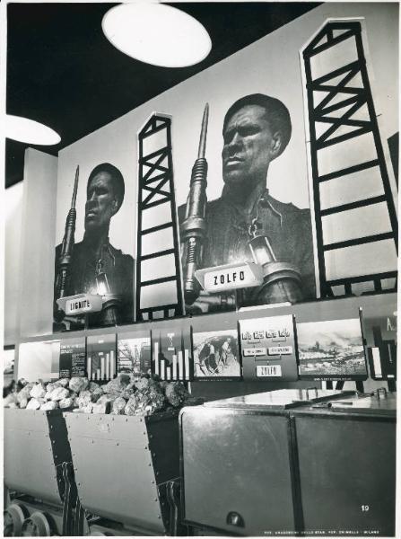 Fiera di Milano - Campionaria 1948 - Padiglione del Gruppo Montecatini - Sala delle miniere