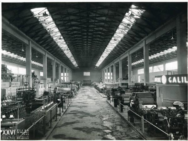 Fiera di Milano - Campionaria 1948 - Padiglione delle macchine per l'industria tessile - Interno